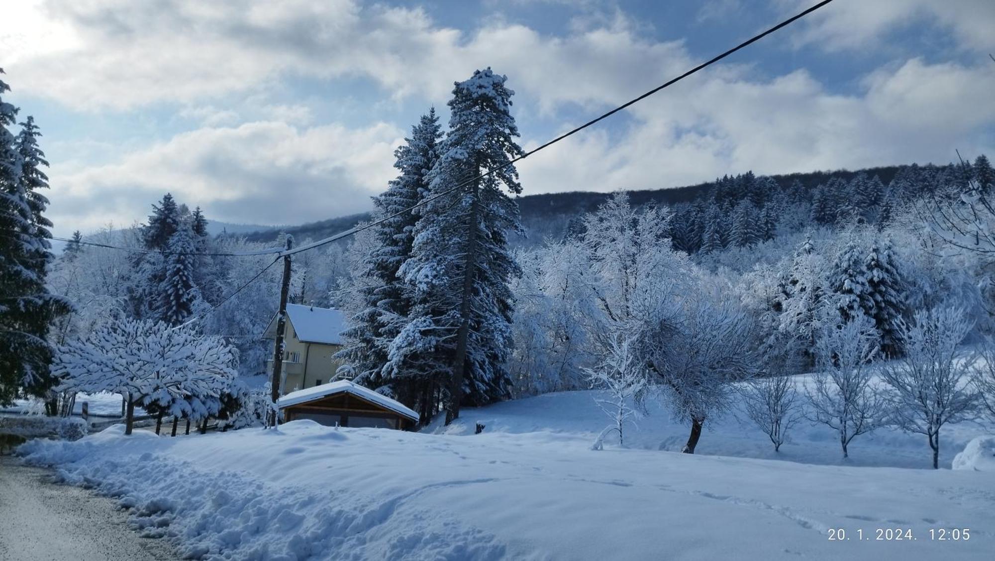 Appartamento Izvor Ogulin Esterno foto
